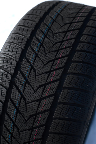 фото протектора и шины WINTERHAWKE II Шина ZMAX WINTERHAWKE II 275/45 R21 110H